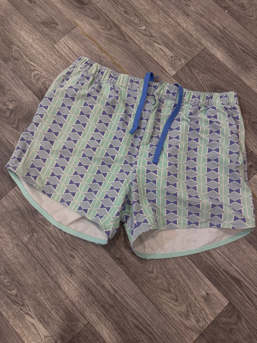 chubbies Boys Geometric Swim Shorts - Mint & Blue size YXL